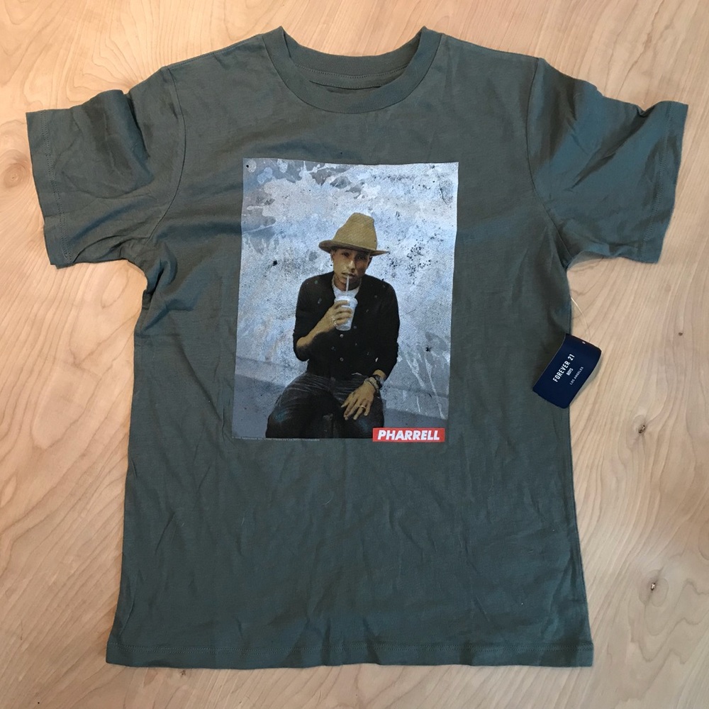 NWT Pharrell Boys forever 21 Tee